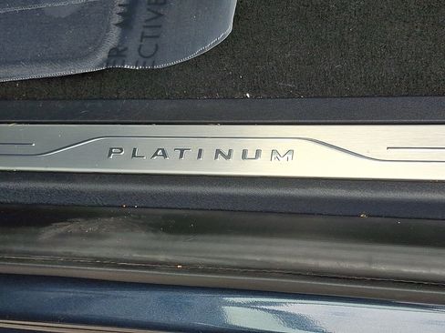 Used 2025 Ford Expedition Platinum w/ Platinum Ultimate Package AWD/4WD image 17