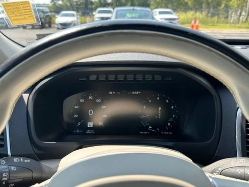 Used 2016 Volvo XC90 T6 Momentum AWD/4WD image 23