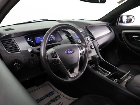 Used 2015 Ford Taurus SEL image 10