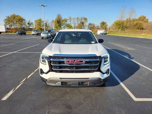 New 2026 GMC Terrain Elevation image 2