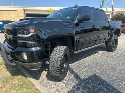Used 2018 Chevrolet Silverado 1500 LTZ Z71 w/ LTZ Plus Package AWD/4WD image 2