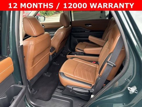 Used 2023 Nissan Pathfinder Platinum AWD/4WD image 17