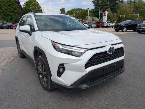 Used 2024 Toyota RAV4 XLE Premium w/ Weather Package AWD/4WD image 7