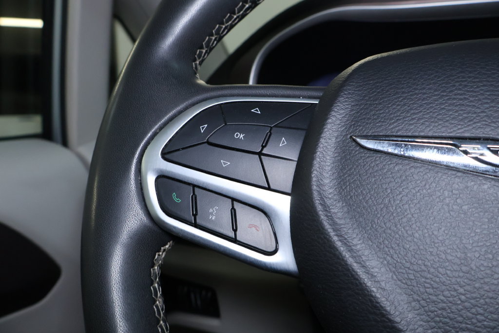 Used 2023 Chrysler Voyager LX FWD image 22