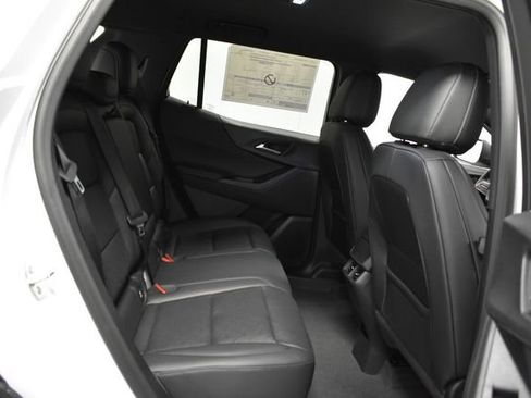 New 2026 Chevrolet Equinox LT w/ Convenience Package II FWD image 31