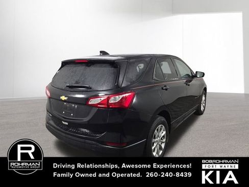Used 2021 Chevrolet Equinox LS w/ LS Convenience Package image 6