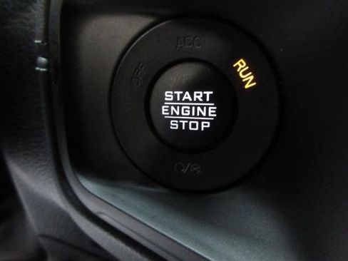 Used 2025 Jeep Wrangler Unlimited Sahara w/ Safety Group AWD/4WD image 35