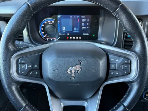 Used 2023 Ford Bronco Black Diamond w/ Sasquatch Package image 22