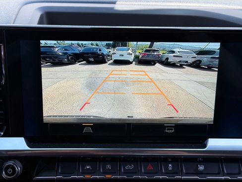 Used 2025 Chevrolet Silverado 1500 LT image 40