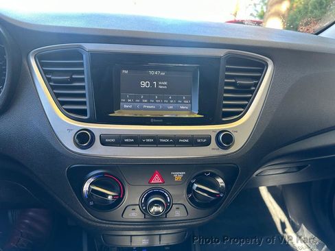 Used 2020 Hyundai Accent SE image 11