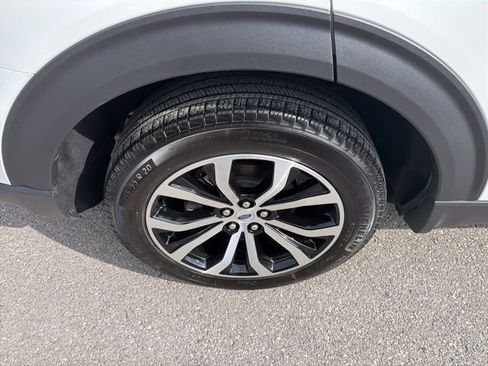 Used 2025 Ford Explorer ST-Line image 22