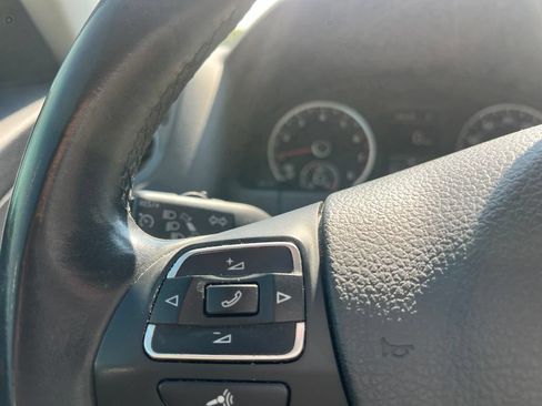 Used 2016 Volkswagen Tiguan S FWD image 13