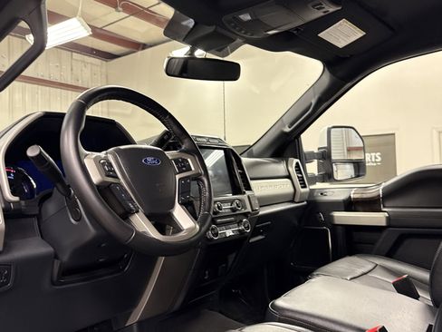 Used 2022 Ford F250 Lariat w/ Lariat Ultimate Package image 7