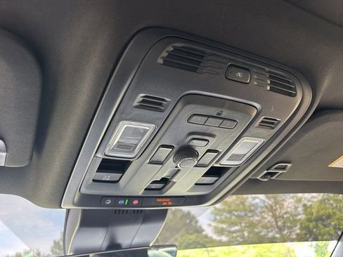 Used 2024 GMC Yukon Denali w/ Advanced Technology Package AWD/4WD image 49