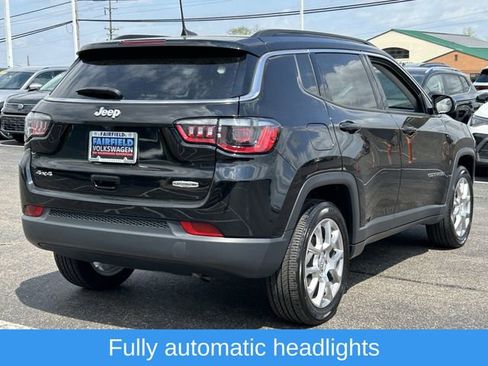 Used 2022 Jeep Compass Latitude w/ Sun and Sound Group AWD/4WD image 7