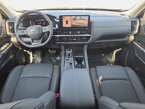 New 2026 Nissan Pathfinder SL FWD image 9