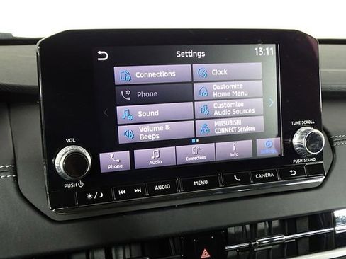 Used 2022 Mitsubishi Outlander ES image 32