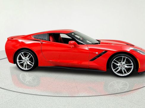 Used 2014 Chevrolet Corvette Stingray Coupe RWD image 6