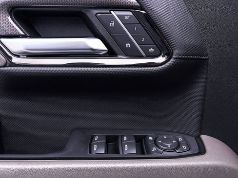 Used 2024 Chevrolet Silverado 1500 ZR2 w/ Technology Package image 21