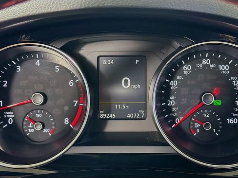Used 2018 Volkswagen Jetta GLI FWD image 14