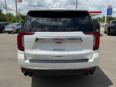 Used 2021 GMC Yukon XL Denali w/ Denali Ultimate Package AWD/4WD image 4