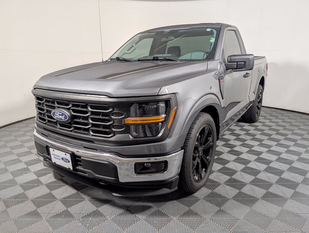 Used 2025 Ford F150 XL w/ Equipment Group 103A High AWD/4WD image 4