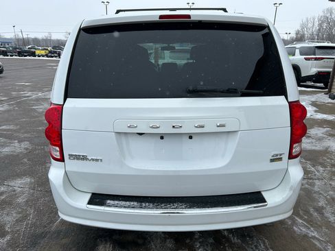 Used 2017 Dodge Grand Caravan GT image 6