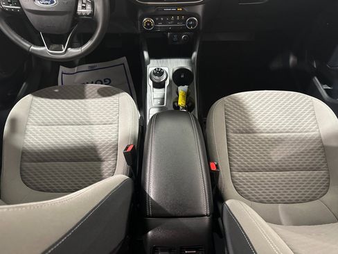 Used 2021 Ford Escape SE w/ Cold Weather Package image 27