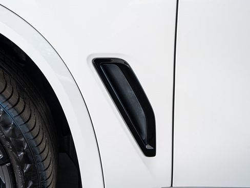 Used 2023 BMW X5 sDrive40i w/ Executive Package image 21