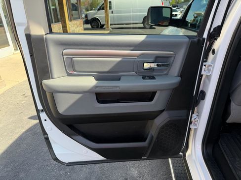 Used 2019 RAM 1500 Classic SLT w/ Protection Group image 16