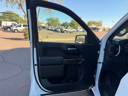 Used 2020 Chevrolet Silverado 1500 LT image 21