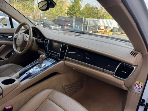 Used 2010 Porsche Panamera 4S image 34
