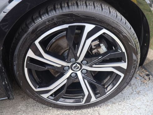 Used 2024 Volvo S60 B5 Core AWD/4WD image 8