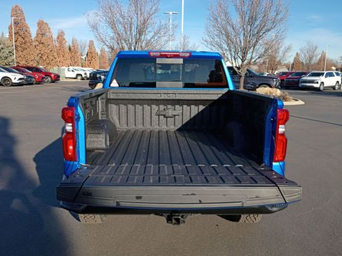 New 2026 Chevrolet Silverado 1500 ZR2 image 14
