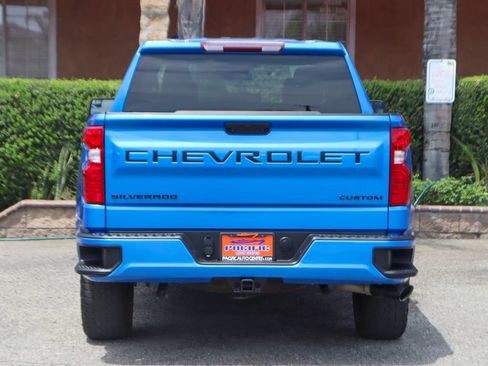 Used 2025 Chevrolet Silverado 1500 Custom w/ Turbomax Blackout Package AWD/4WD image 7