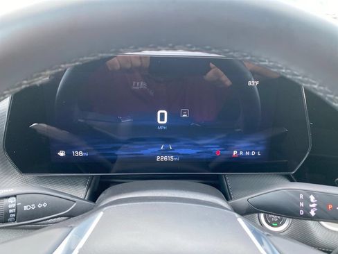 Used 2025 Chevrolet Equinox LT FWD image 29