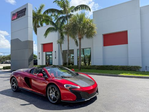 Used 2015 McLaren 650S Spider RWD image 1