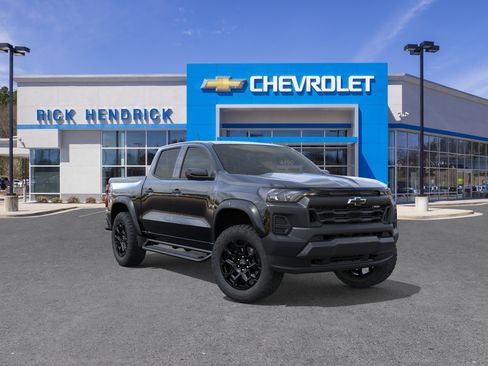 New 2026 Chevrolet Colorado Trail Boss AWD/4WD image 2
