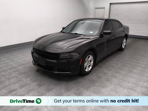 Used 2019 Dodge Charger SXT RWD image 1