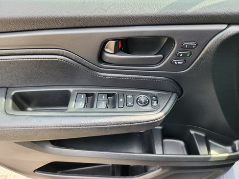 Used 2023 Honda Odyssey Sport image 18