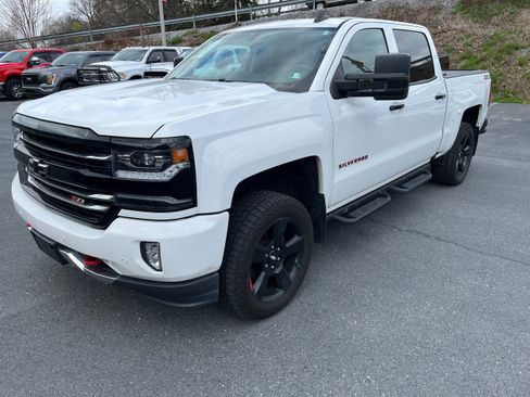 Used 2018 Chevrolet Silverado 1500 LTZ Z71 w/ Redline Edition image 28