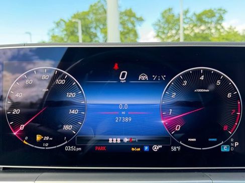 Certified 2024 Mercedes-Benz GLE 350 4MATIC w/ Driver Assistance Package image 19