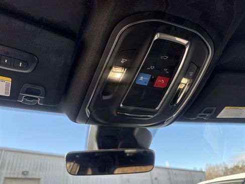 New 2025 Jeep Grand Cherokee Limited image 15