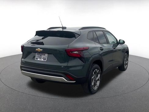 Used 2025 Chevrolet Trax LT image 14