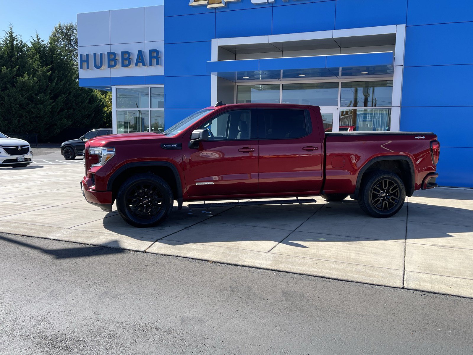 Used 2021 GMC Sierra 1500 Elevation AWD/4WD image 2