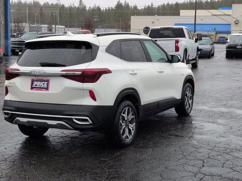 Used 2023 Kia Seltos EX image 5