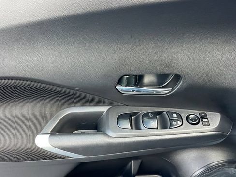 Used 2024 Nissan Kicks SV FWD image 11