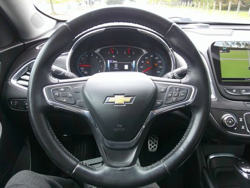 Used 2017 Chevrolet Malibu LT w/ Leather Package FWD image 78