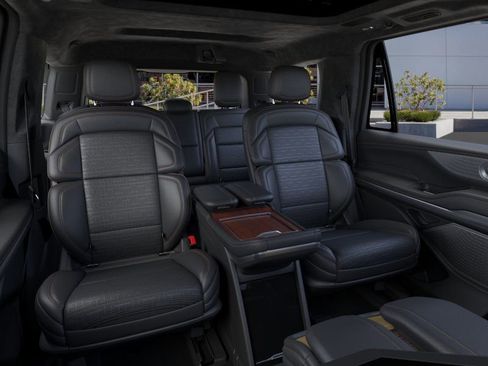 New 2026 Lincoln Navigator Black Label image 10