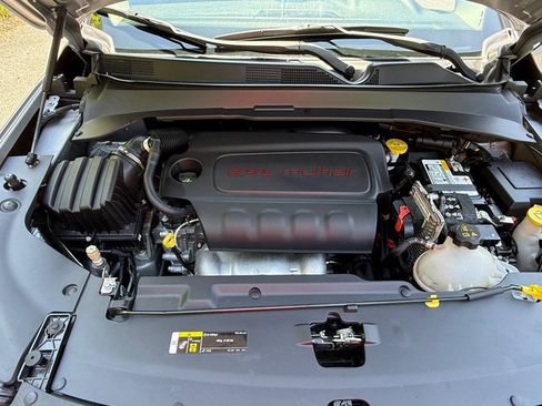 Used 2022 Jeep Compass Sport AWD/4WD image 9
